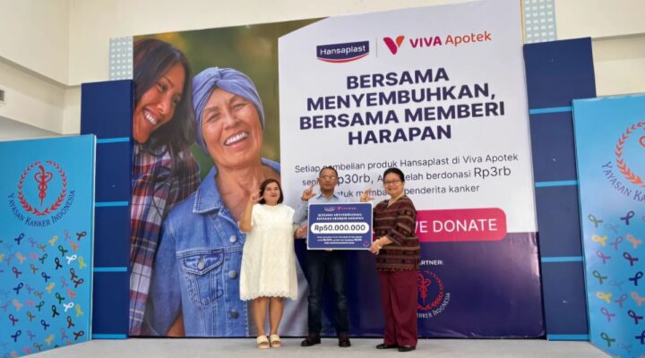 VIVA Apotek & Hansaplast Donasi Rp50 Juta untuk Cegah Kanker