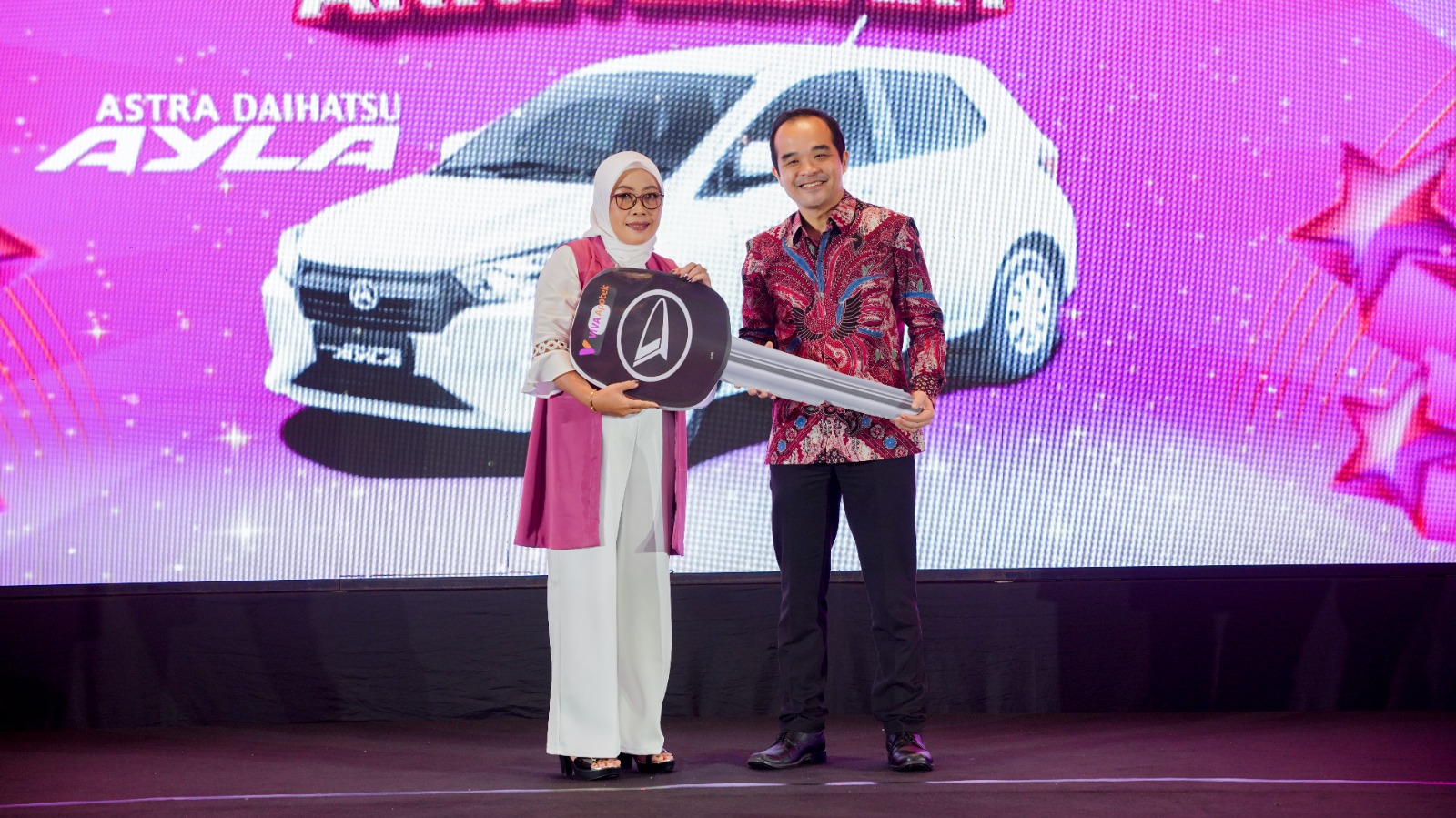 VIVA Apotek Umumkan Pemenang Undian Mobil dan Target Bisnis 2026